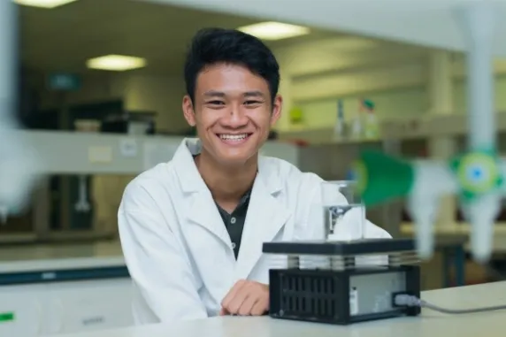 Nam_Tang-700X400
